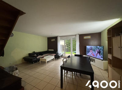 Maison - 98 m² - 5 pièces