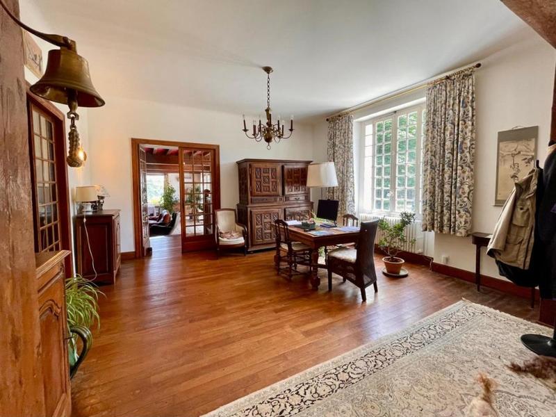 Maison - 388 m² - 10 pièces