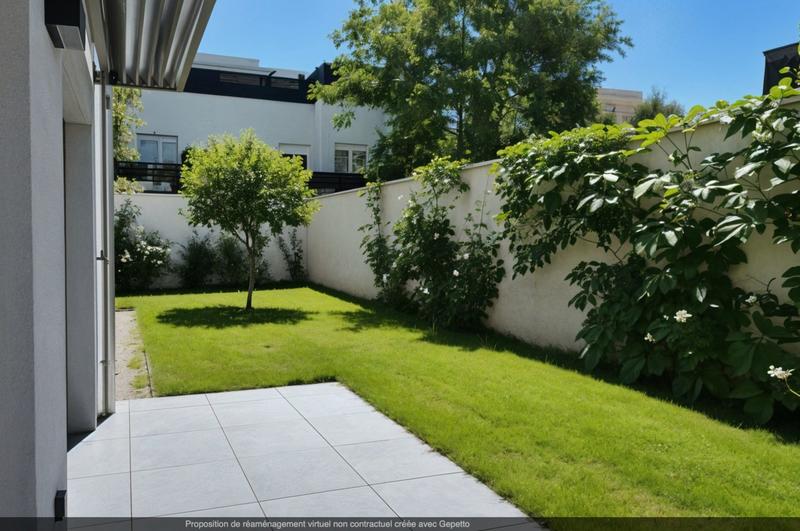 Appartement - 100 m² - 5 pièces