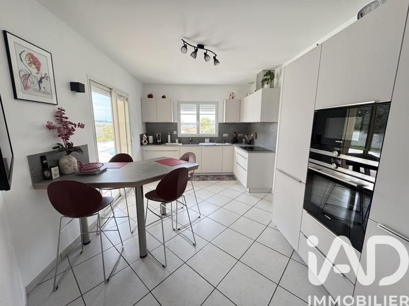 Maison - 172 m² - 5 pièces