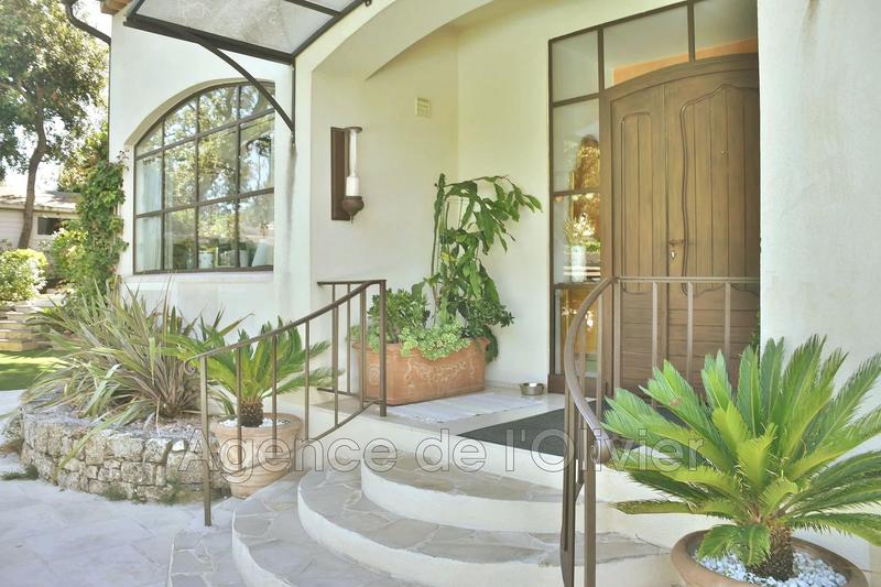 Villa - 130 m² - 4 pièces