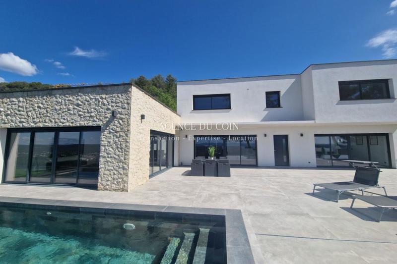 Villa - 180 m² - 7 pièces