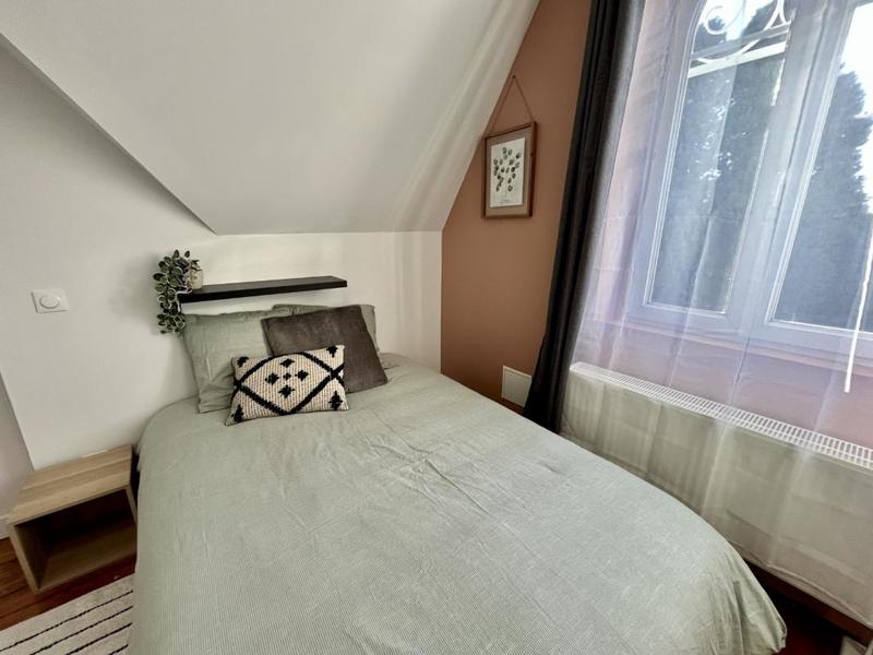 Chambre - 13 m² - 1 pièce