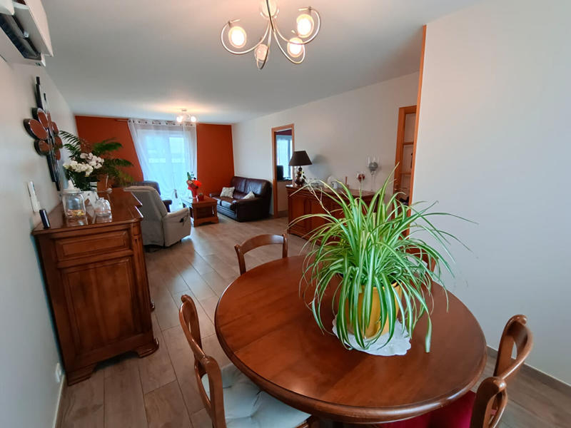 Maison - 90 m² - 4 pièces