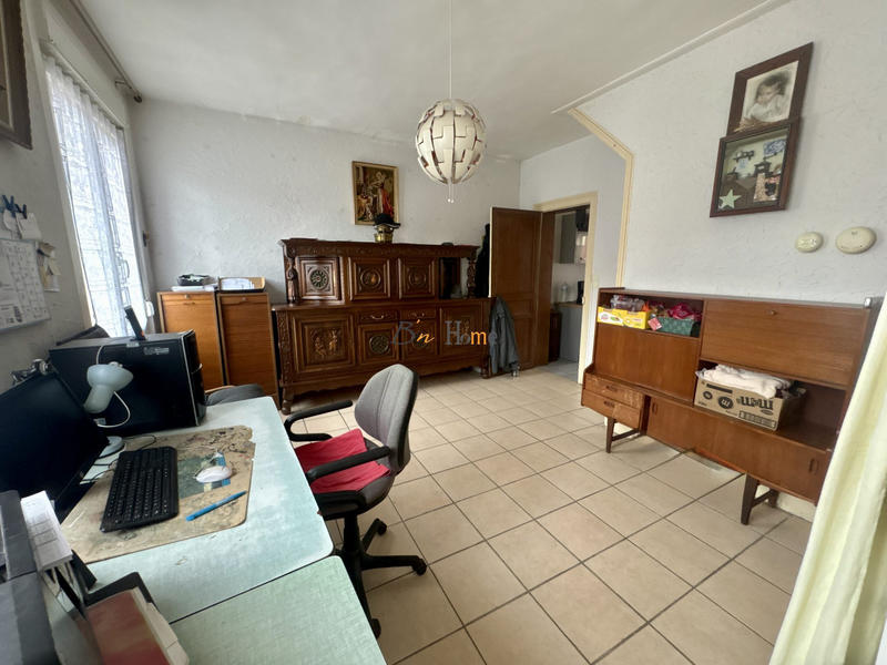 Maison - 220 m² - 7 pièces