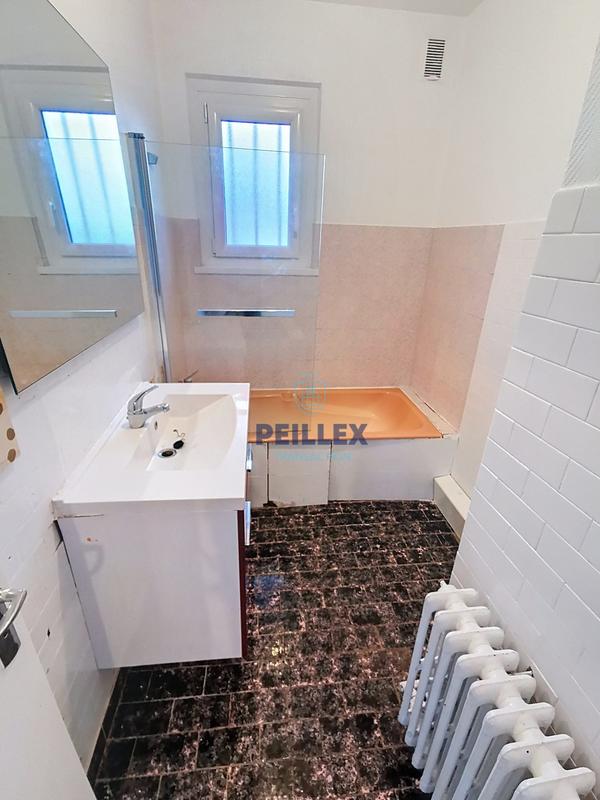 Maison - 176 m² - 7 pièces