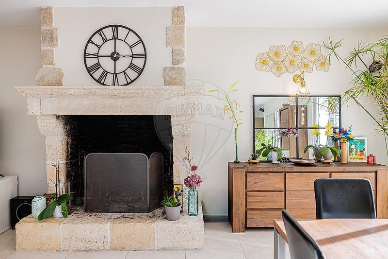 Maison - 282 m² - 8 pièces