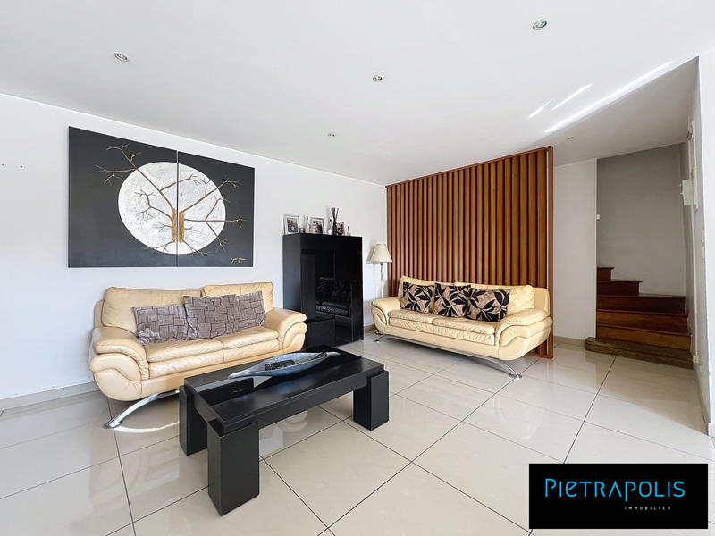 Maison traditionnelle - 160 m² - 5 pièces