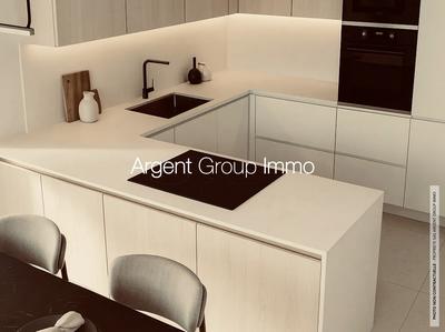 Appartement - 120 m² - 4 pièces