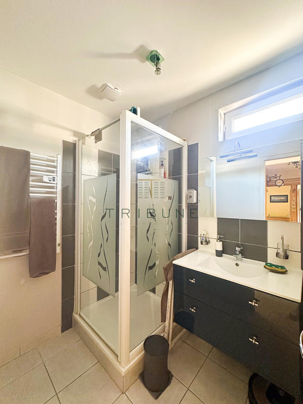 Appartement - 81 m² - 4 pièces