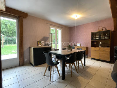 Maison - 95 m² - 5 pièces