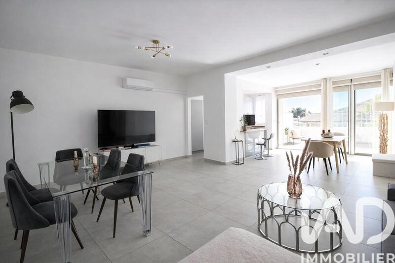 Appartement - 97 m² - 4 pièces