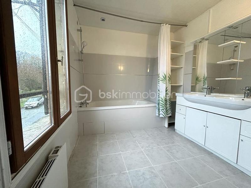 Maison en pierre - 148 m² - 5 pièces