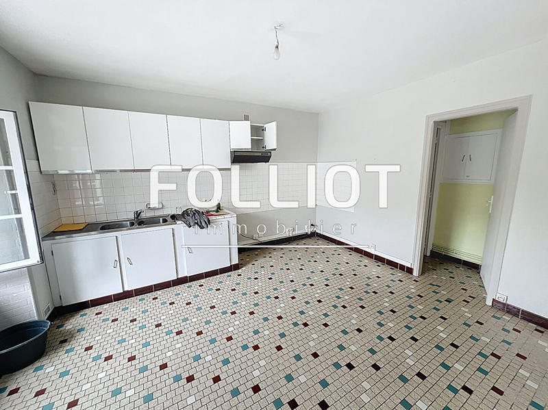 Maison - 92 m² - 6 pièces