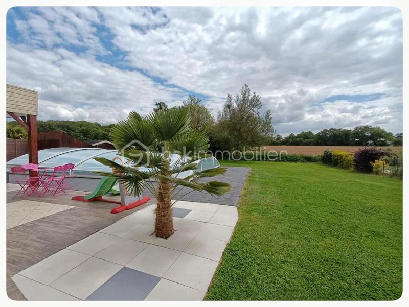 Pavillon - 150 m² - 6 pièces