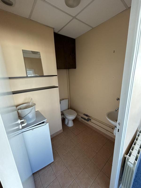 Local d'activité / Entrepôt - 37 m²