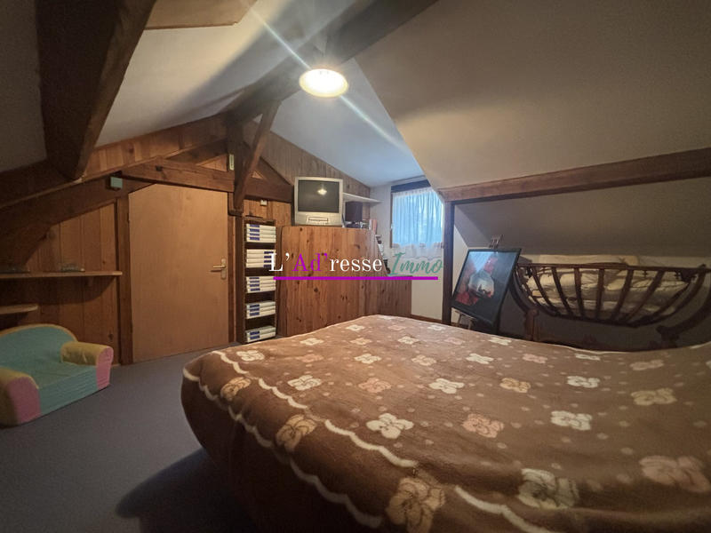 Maison - 99 m² - 5 pièces