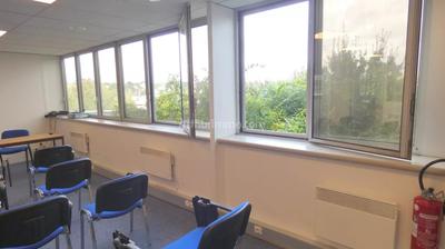 Bureau - 146 m² - 3 pièces