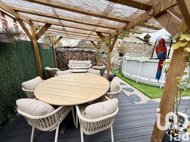 Maison - 99 m² - 4 pièces