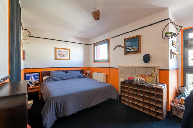 Maison - 300 m² - 9 pièces