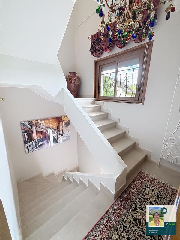 Villa - 410 m² - 24 pièces