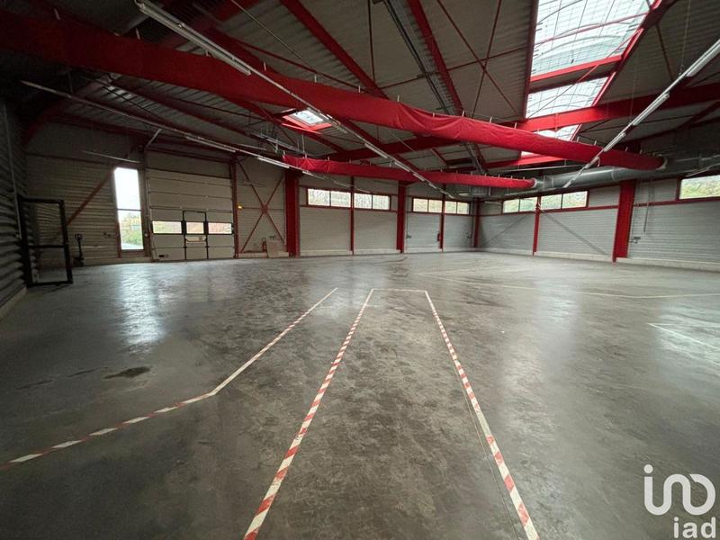 Local commercial - 3 000 m²