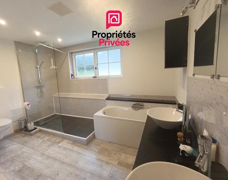 Maison - 128 m² - 7 pièces