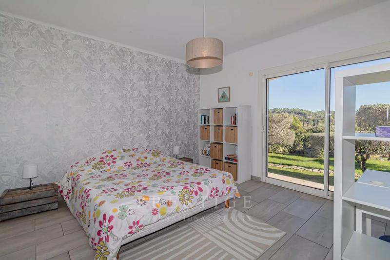 Villa - 192 m² - 7 pièces