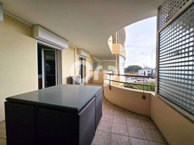 Appartement - 104 m² - 4 pièces