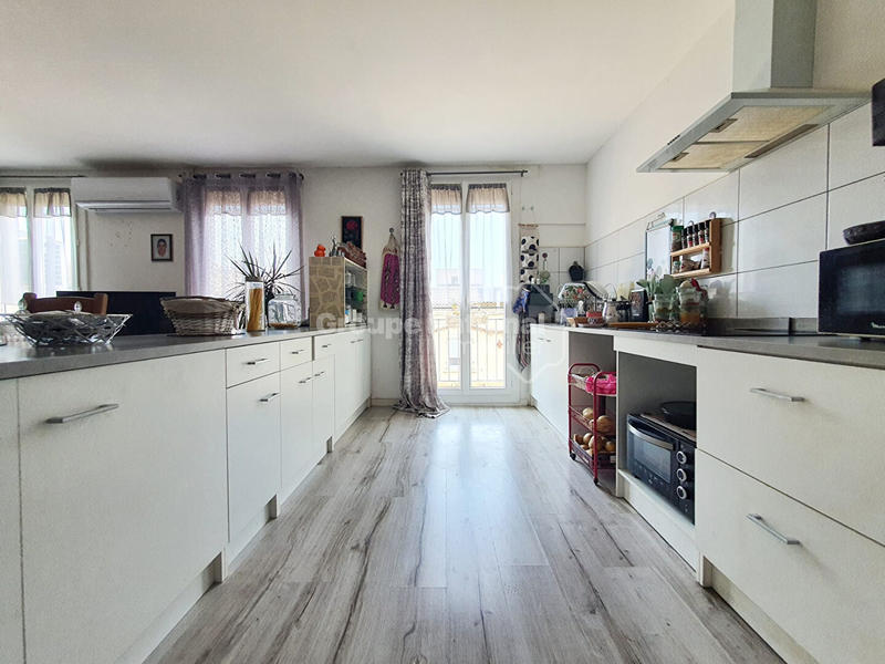 Immeuble - 6 pièces