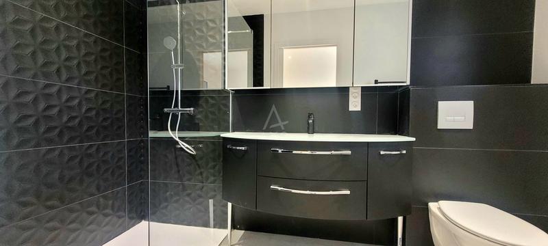 Maison contemporaine - 166 m² - 7 pièces