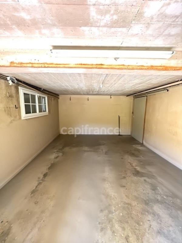 Maison - 171 m² - 8 pièces