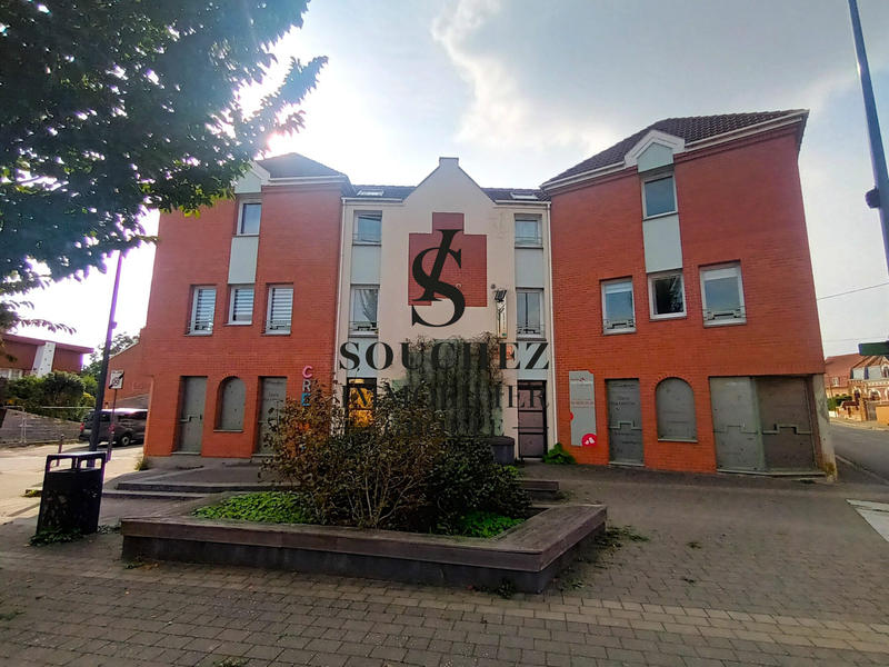 Local d'activités - 105 m² - 7 pièces