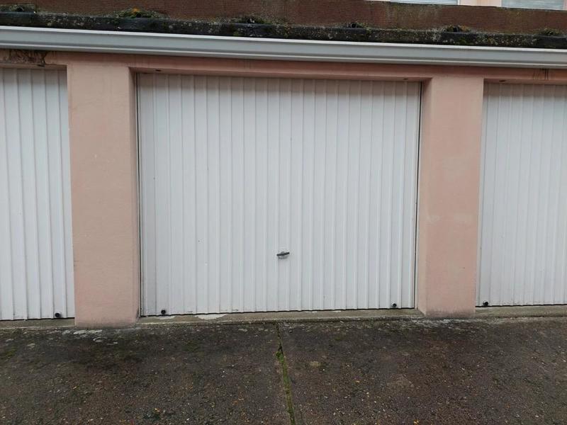 Garage - 12 m²