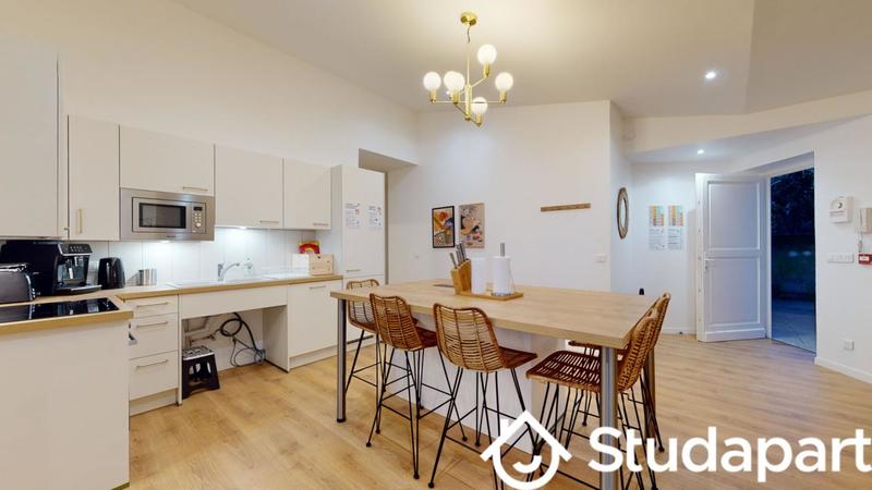 Chambre - 15 m² - 1 pièce