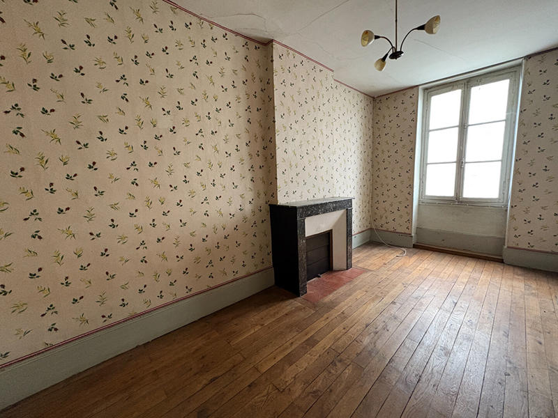 Maison - 181 m² - 6 pièces