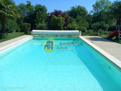 Maison d'architecte - 243 m² - 13 pièces