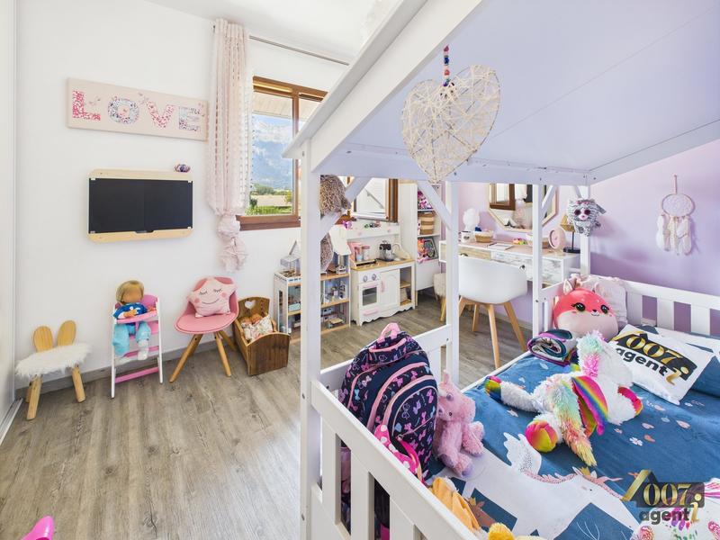 Maison - 101 m² - 5 pièces