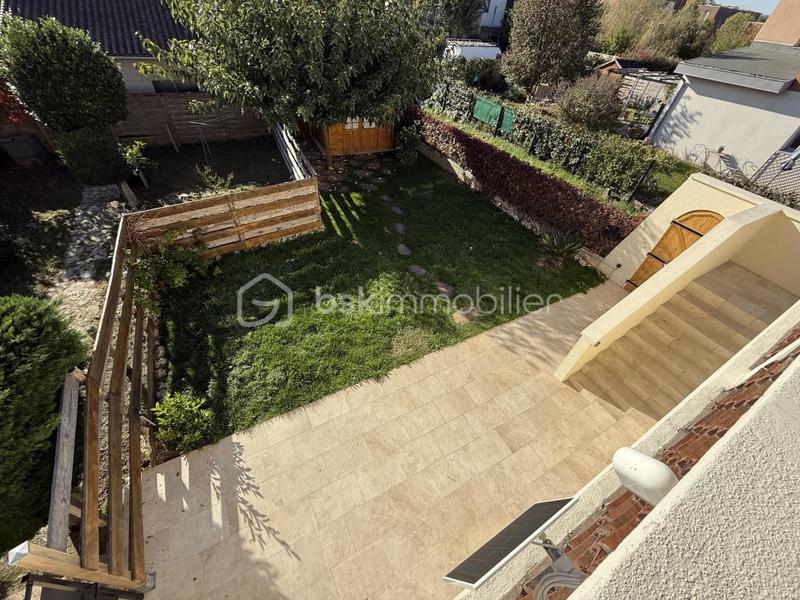 Immeuble - 160 m² - 7 pièces