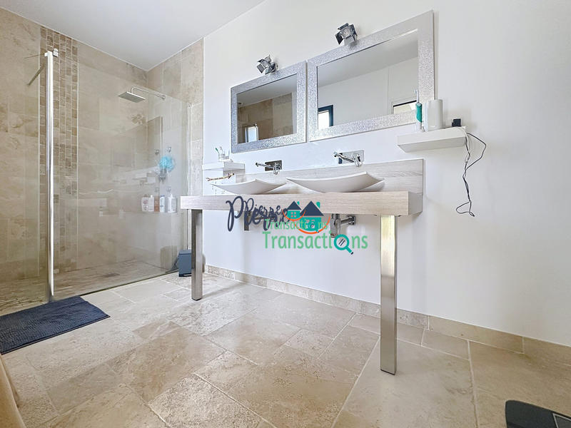 Maison contemporaine - 167 m² - 6 pièces