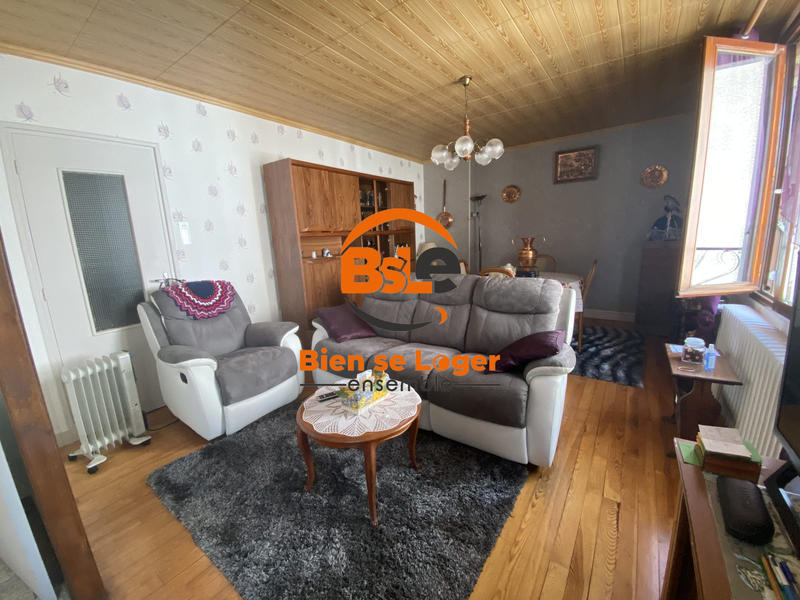 Maison - 151 m² - 8 pièces