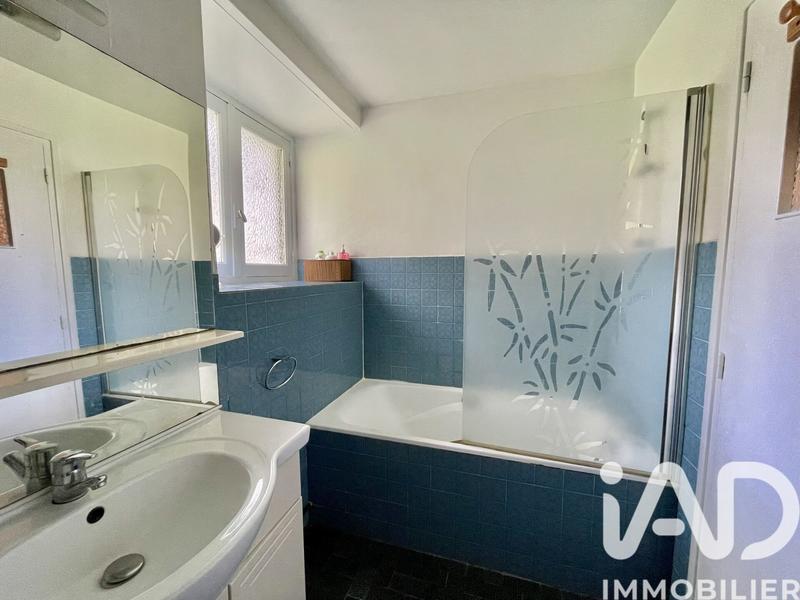 Maison - 254 m² - 7 pièces