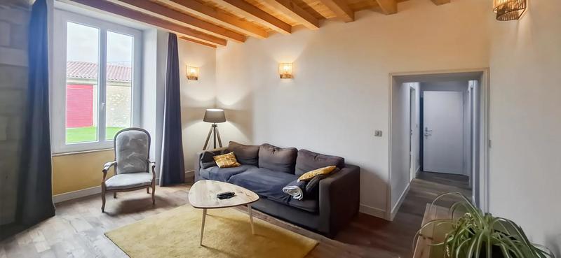 Maison en pierre - 213 m² - 4 pièces