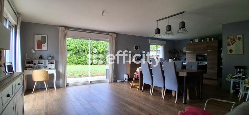 Maison - 121 m² - 5 pièces