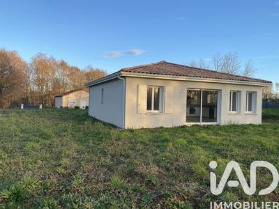 Maison - 83 m² - 4 pièces