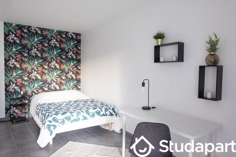 Chambre - 12 m² - 1 pièce