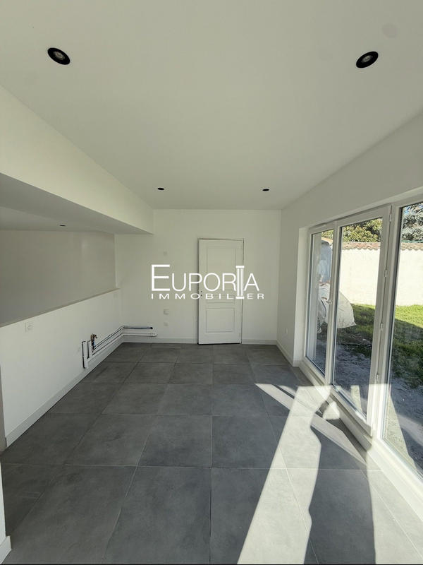 Maison - 130 m² - 4 pièces