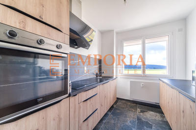 Appartement - 75 m² - 4 pièces