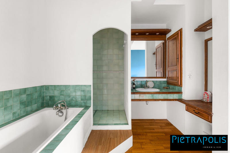 Appartement - 131 m² - 4 pièces