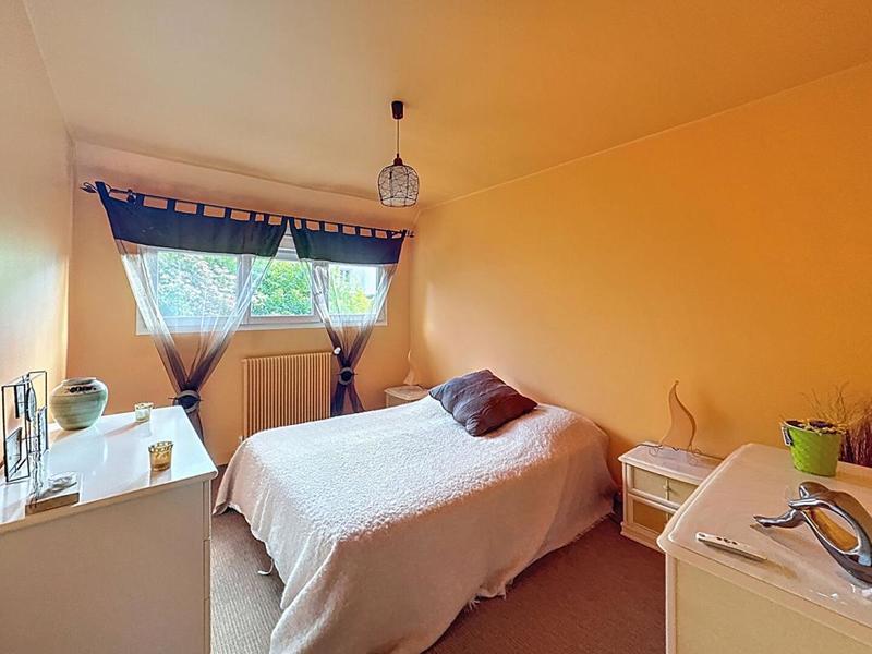 Maison - 182 m² - 7 pièces